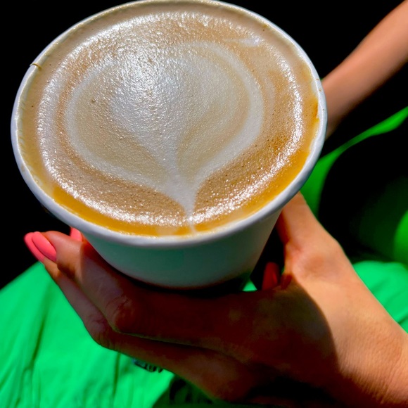 Meet your Posher, Yuliya - Picture 1 of 1